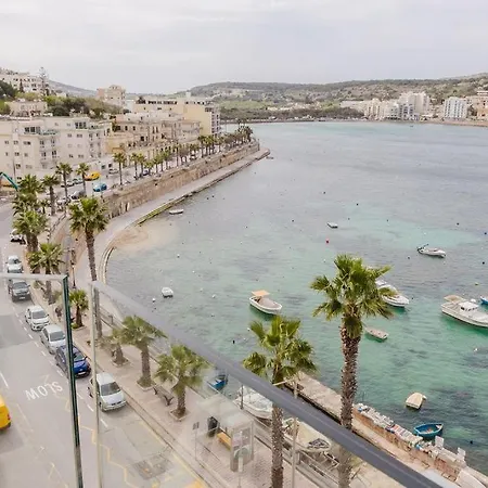 Seabreeze Penthouse By Homely Malta! Lägenhet *
