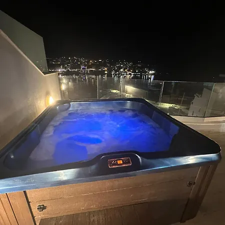 Seabreeze Penthouse By Homely Malta! * St. Paul's Bay