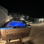 Seabreeze Penthouse By Homely Malta! Apartmán *