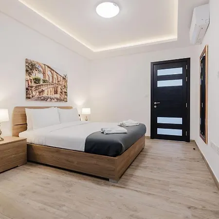 Seabreeze Penthouse By Homely Malta! Apartment St. Paul's Bay