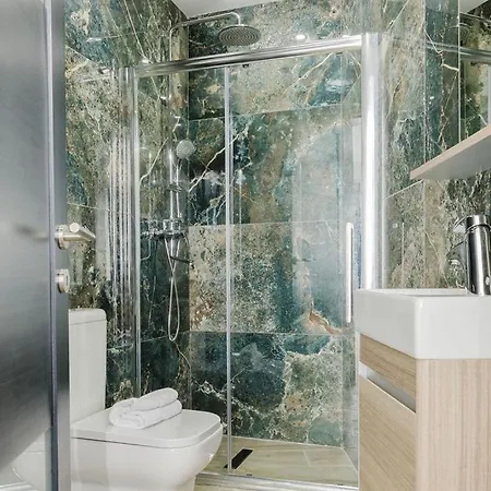 Apartment Seabreeze Penthouse By Homely Malta!