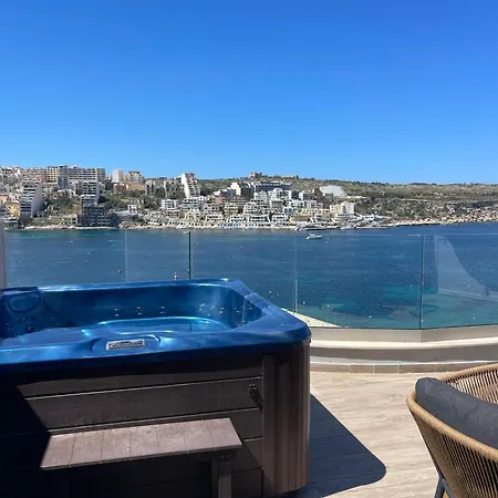 Seabreeze Penthouse By Homely Malta! St Paul's Bay
