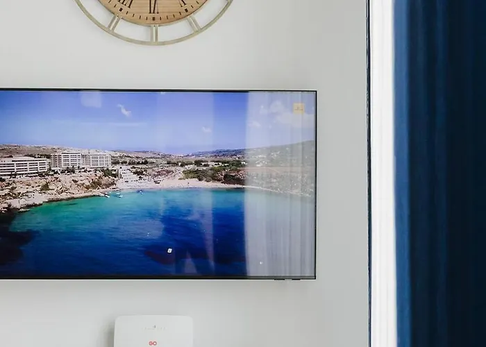 Διαμέρισμα Seabreeze Penthouse By Homely Malta!