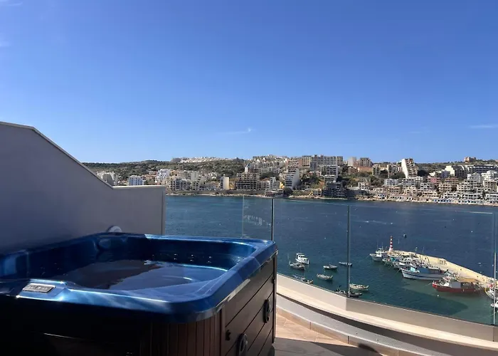 Seabreeze Penthouse By Homely Malta! * Σεντ Πόλς Μπέι