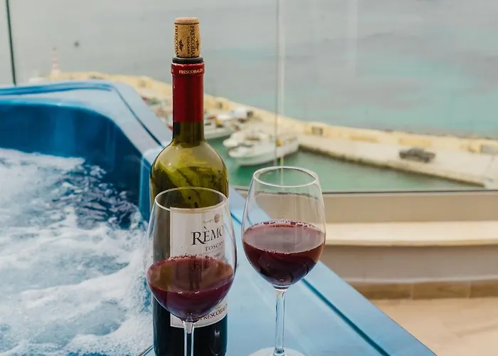 Διαμέρισμα Seabreeze Penthouse By Homely Malta!