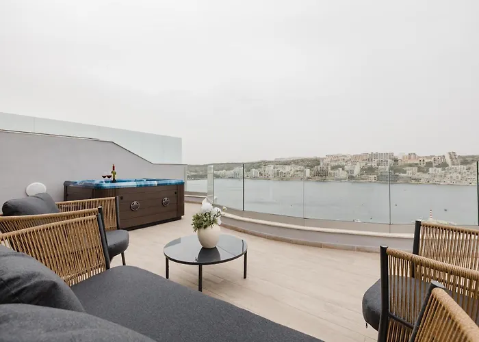 Seabreeze Penthouse By Homely Malta! Σεντ Πόλς Μπέι