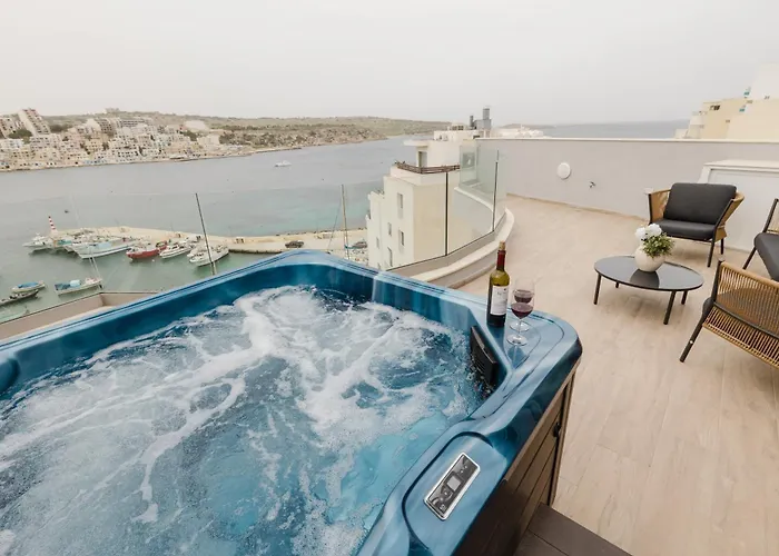 Seabreeze Penthouse By Homely Malta! Διαμέρισμα