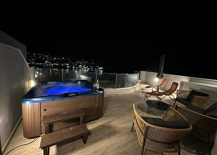 Seabreeze Penthouse By Homely Malta! Διαμέρισμα