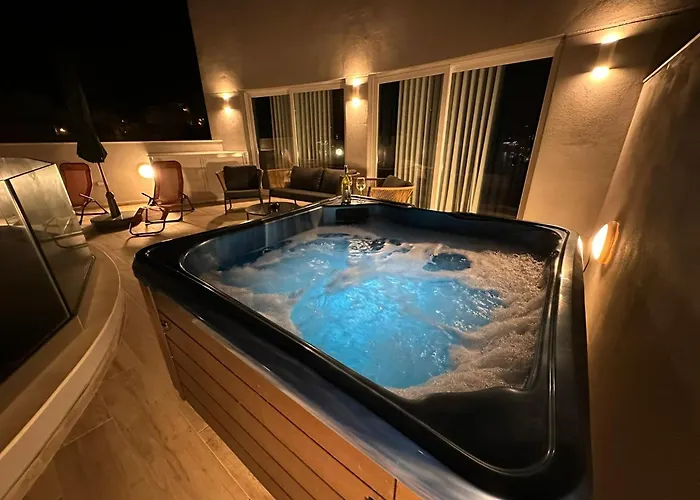 Seabreeze Penthouse By Homely Malta! Διαμέρισμα