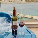 Apartamento Seabreeze Penthouse By Homely Malta!